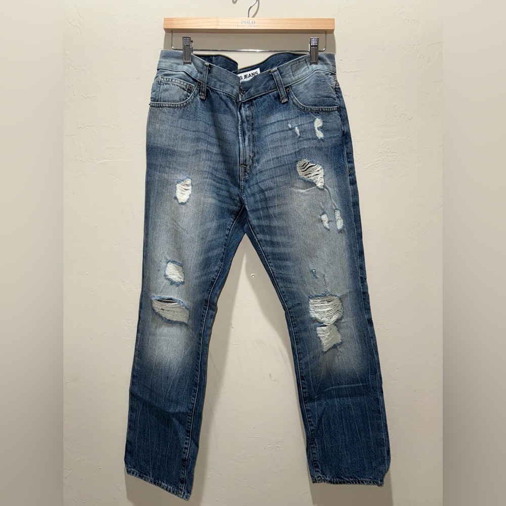 Express Men's Relaxed Distressed Denim Jeans